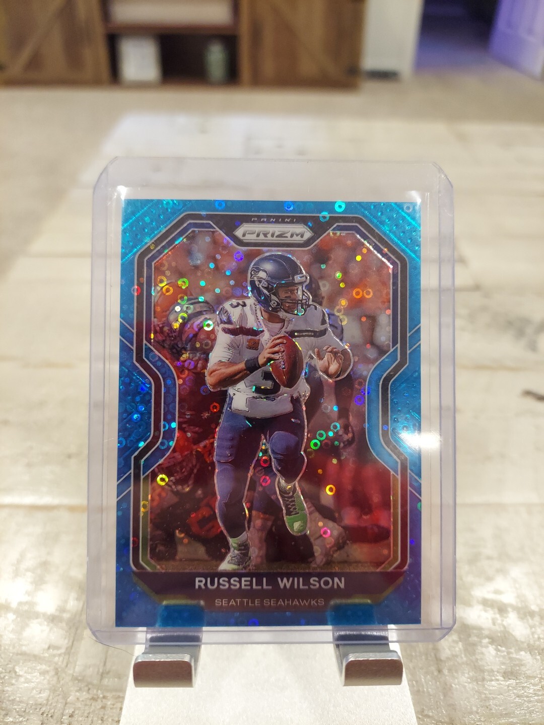 Russell Wilson 2020 Prizm Football #294 BLUE NO HUDDLE PRIZM 70 /79