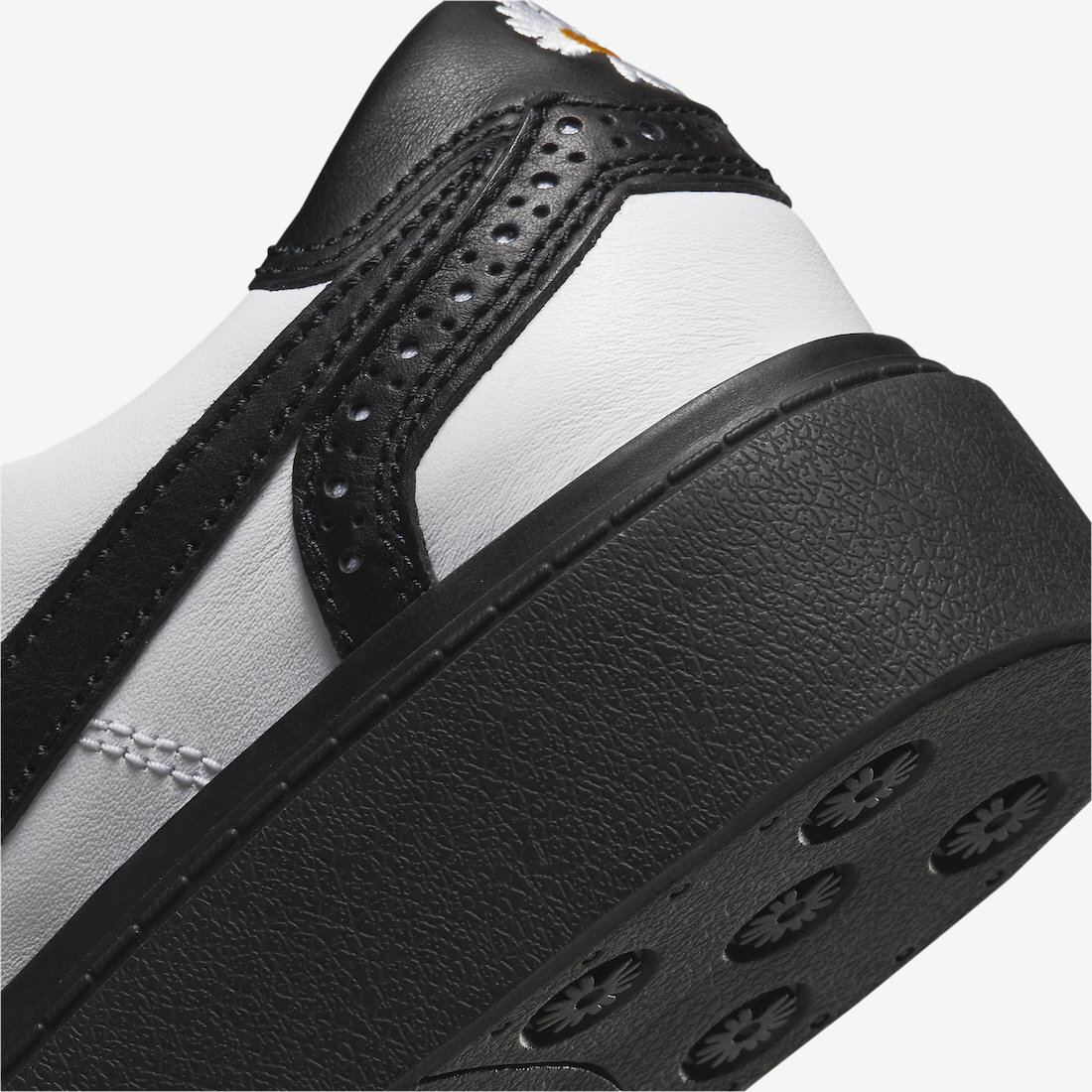 Nike x PEACEMINUSONE Kwondo1 G-Dragon Panda White Black