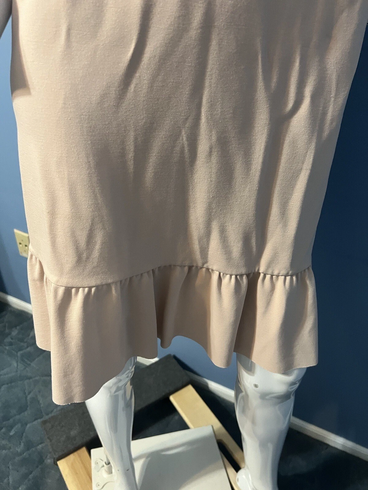 Mini abito rosso Valentino collo in rete arricciato in blush taglia XL