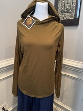 NWT The OM Collection S Womens Long Sleeve Hoodie Tee Shirt Army Green