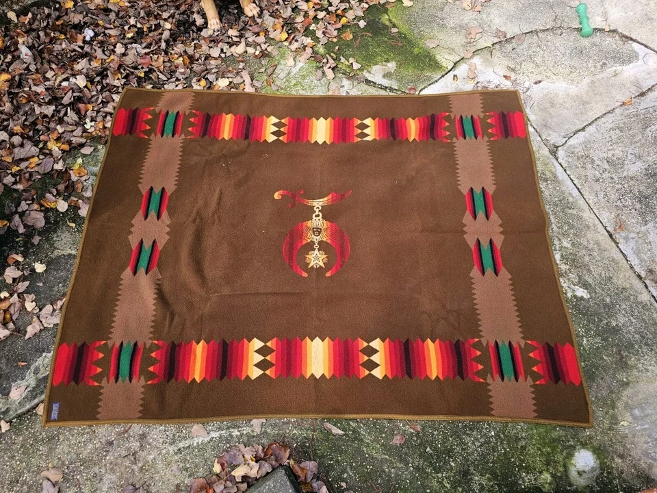 Antique 1920s Pendleton Wool Blanket Shriners Masonic Western 72"x58" Reversible - Image 2 of 4