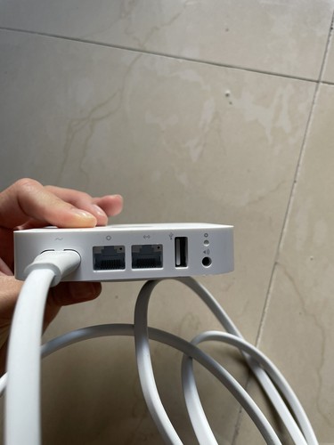 Apple AirPort Express 2nd - Picture 2 of 2