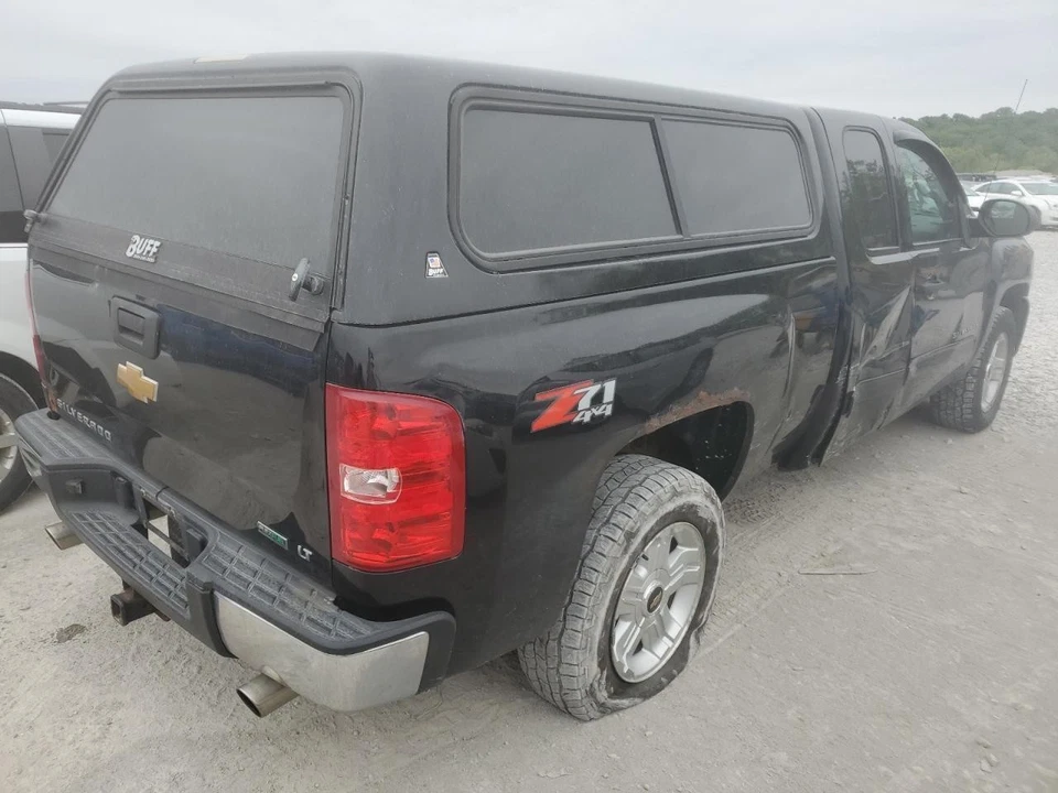 Used Windshield Wiper Motor fits: 2010 Chevrolet Silverado 1500 pickup  Grade A - Image 3 of 4