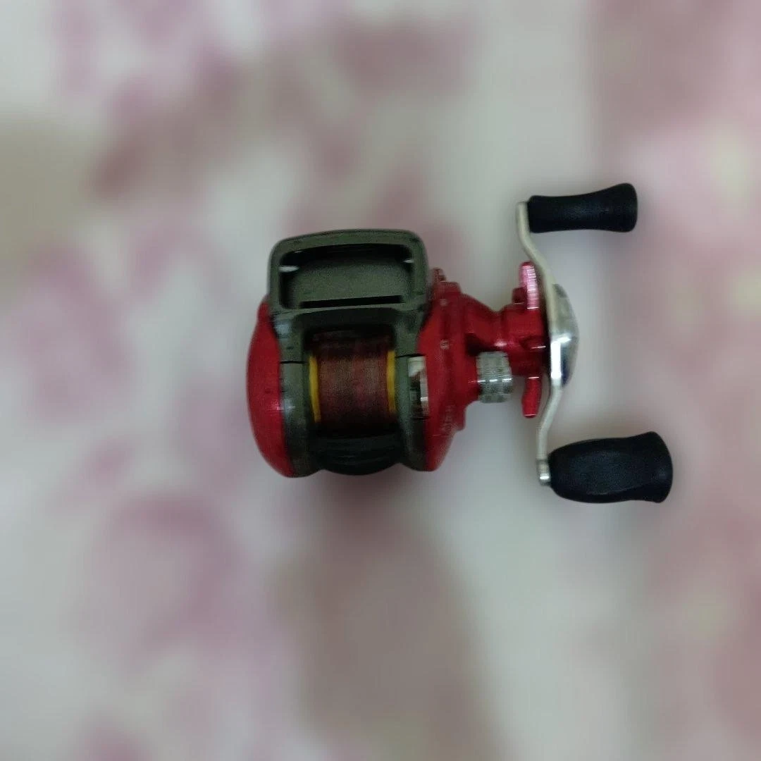 Vieux Moulinet De Pêche Fjord 110 - Manivelle Rouge - Fabriqué Au Japon - Vintage Et Fonctionnel