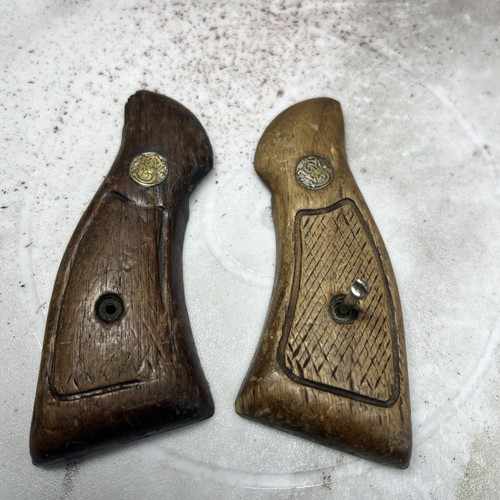 Vintage - Smith & Wesson Wood Pistol Grips Model Age Unknown