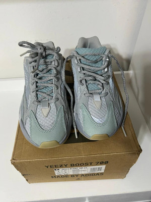 Size 5 - adidas Yeezy Boost 700 V2 Inertia