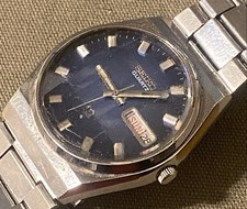 Vintage Seiko SQ 7546-8159 Vintage Faceted Crystal Men’s Watch (Parts or Repair)