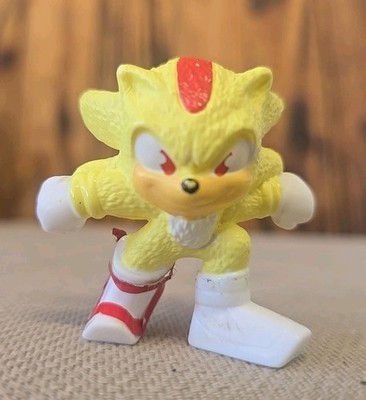 Super Shadow Sonic Hedgehog Yellow Rare McDonald's 2'' Toy Collectible