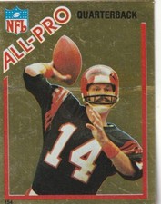 FREE SHIPPING-MINT-1982 Topps Stickers Ken Anderson #154