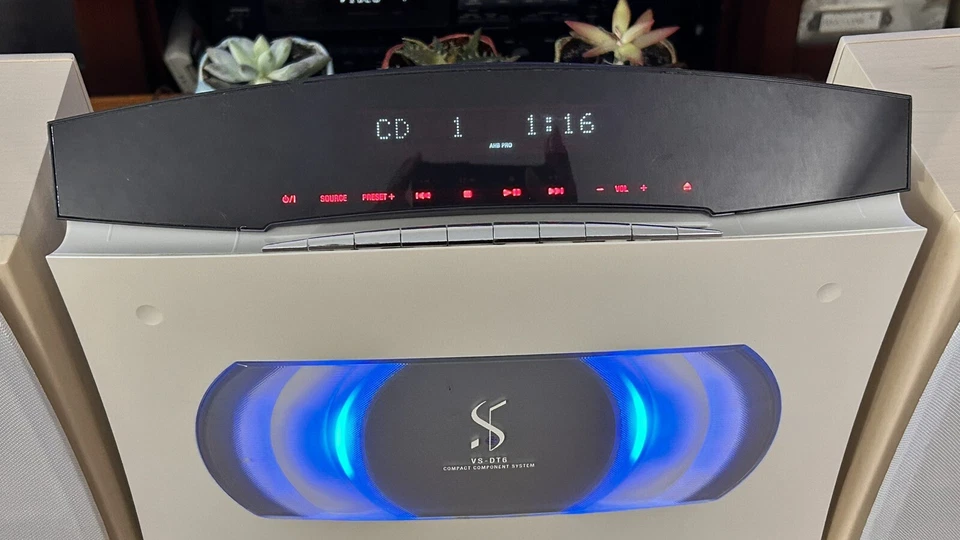 MINI SISTEMA ESTÉREO EJECUTIVO JVC VS-DT8 Reloj CD AM FM Completo Funcionamiento Foto 2 de 4