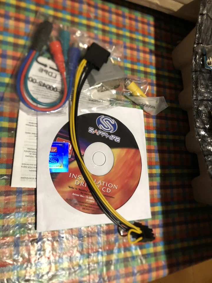 Radeon HD 4650 Sapphire AGP 1GB DDR2 DVI Full Working Order - Immagine 2 di 4