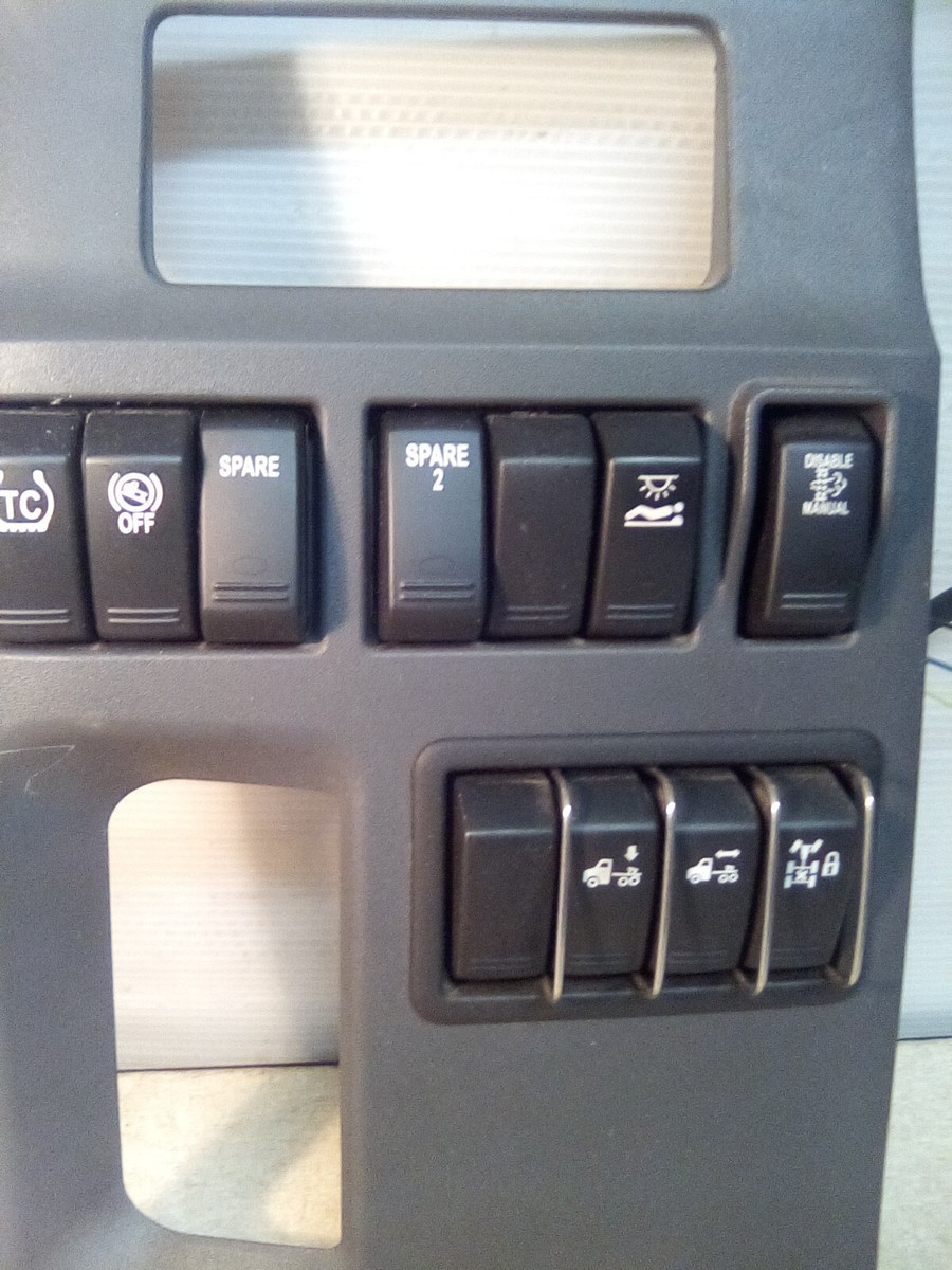 Paccar Peterbilt Dash Switch Panel S64-6149-1741100J1 | eBay