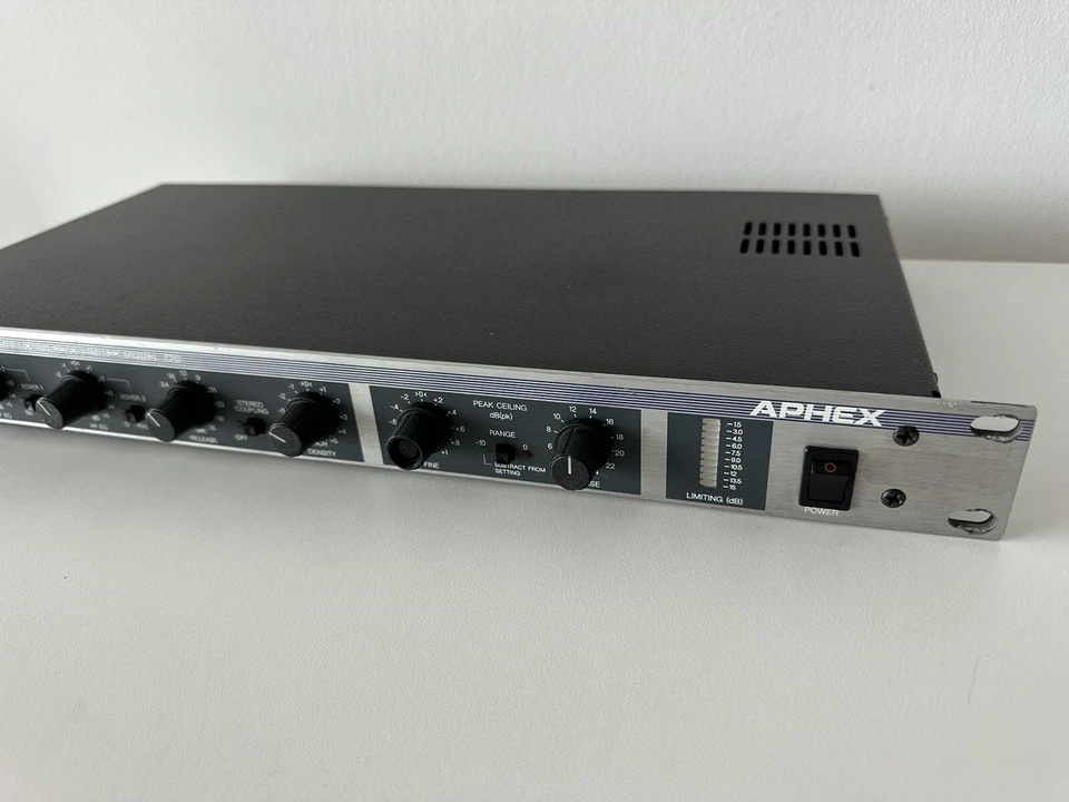 APHEX 720 Dominator II, Stereo Multi Band Peak Limiter, Rack, Untested For Parts - Image 3 of 4