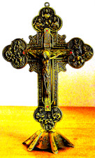 Krzyż stołowy metal w reliefie 21 cm. materiał o wysokiej wytrzymałości