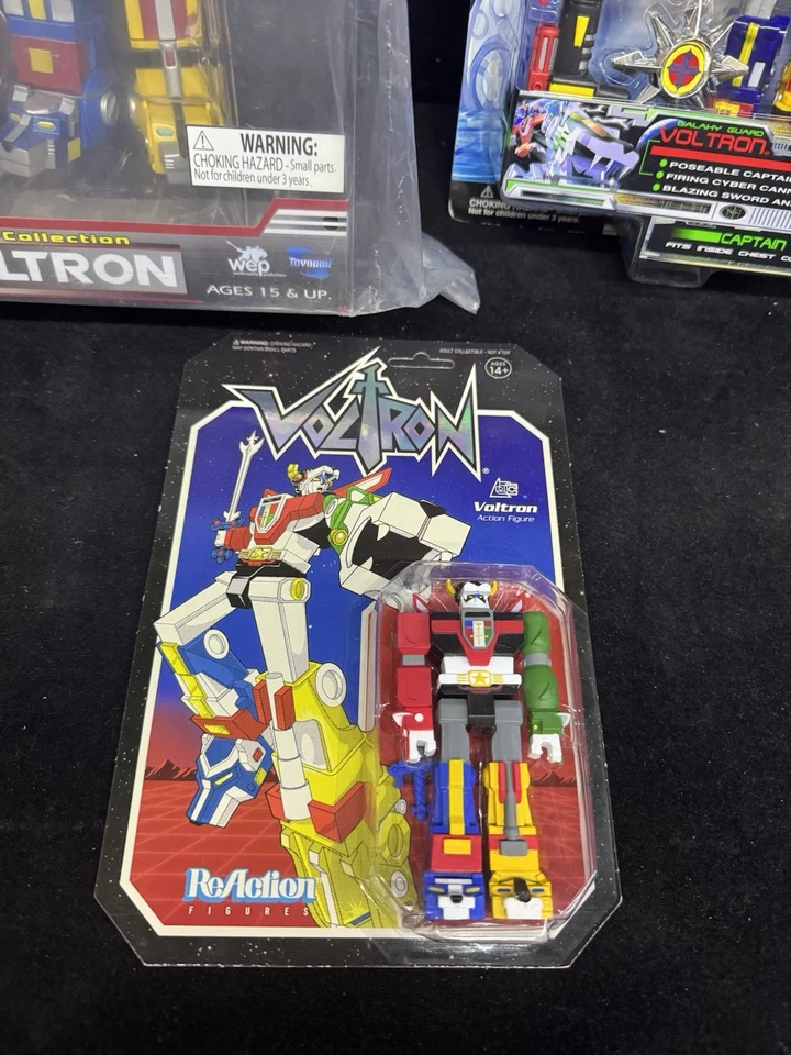 Toynami Voltron Vinyl Metallic Edition Figure SDCC 2009 Trendmasters 1998 Super7 - Image 4 of 4