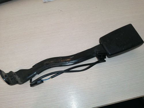 Volkswagen Golf Plus 2007 Gurtschloss vorne 1K4857756F ADV122225