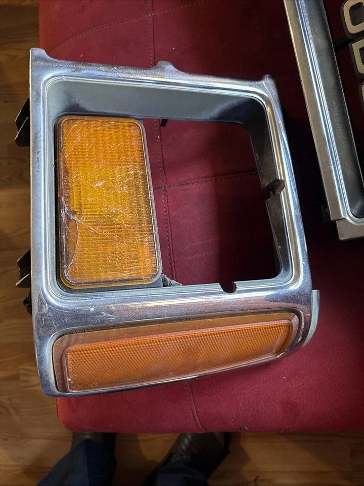 Biseles de parrilla y faros Dodge Dakota 1987-1990 Foto 3 de 4