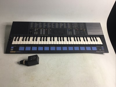 鍵盤楽器 YAMAHA PSS-680 PortaSound Yamaha PortaSound PSS-680 PCM MIDI FM Synthesizer Keyboard W