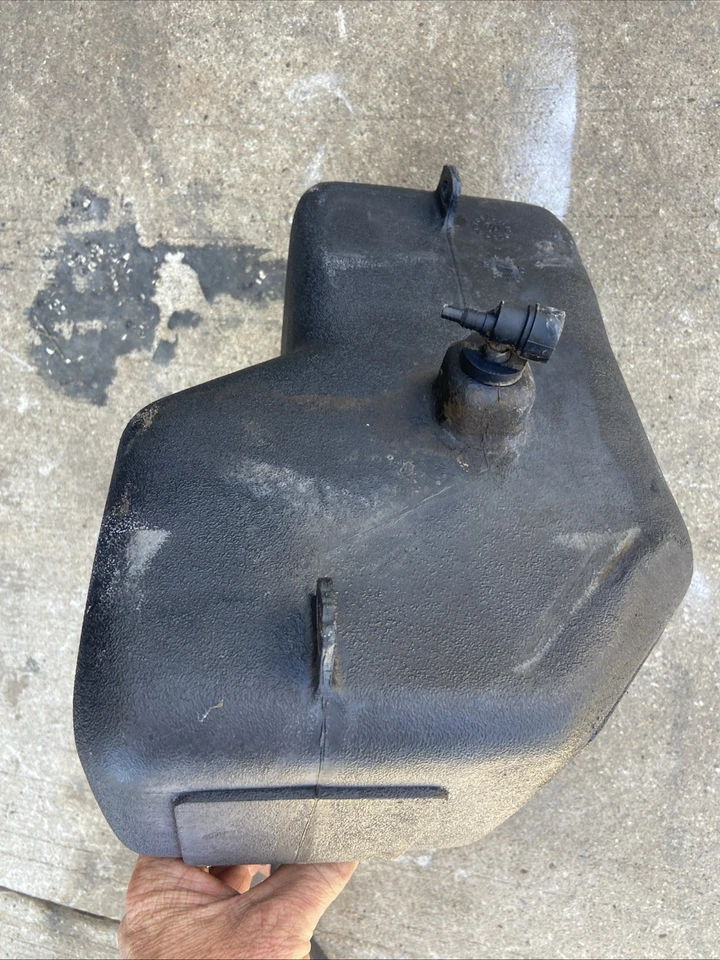 Tanque de combustible cortacésped Dixon ZTR 427,428,429,542,4421,4422, 303 - usado Foto 2 de 4