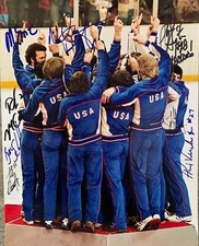 1980 USA OLYMPIC HOCKEY GOLD MEDAL 8 SIGNED PODIUM 8X10 ERUZIONE CRAIG BROTEN
