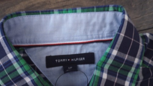 NUEVO CON ETIQUETAS $70Camisa a cuadros azul/verde Tommy Hilfiger para hombre cuello abotonado talla pequeña - Imagen 5 de 10