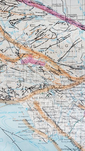 1975 California Fault Map Volcanoes, Thermal Springs and Thermal Well Locations - Picture 15 of 18