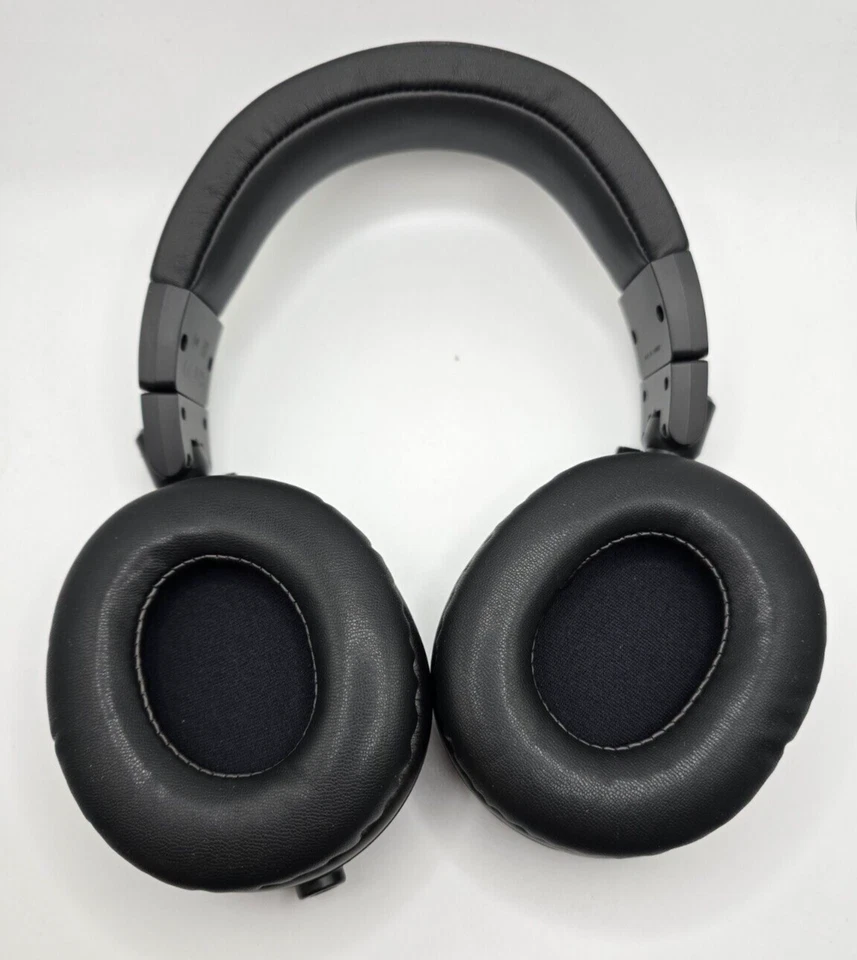 NEW Audio-Technica ATH-M50X Professional Over Ear Headphones - Black - Image 3 of 4