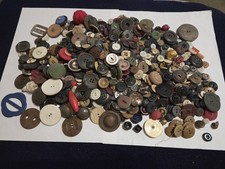2 Lbs Old Buttons Metal & Plastic Belt Buckle Green Blue Red White Vintage Lot