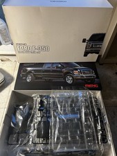 MENG CS-001 1/24 F-350 SUPER DUTY Crew  Seale...