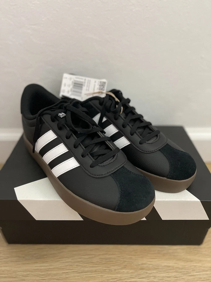 Adida’s VL COURT 3.0 Black Sneaker - Youth Sz 6 Women Sz 7 - Image 4 of 4