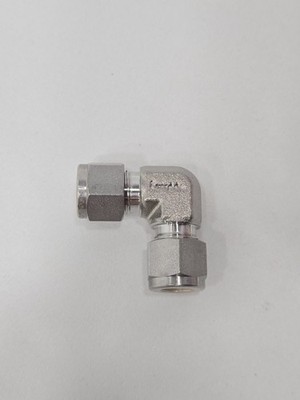 1-Swagelok SS-600-9 Stainless Steel 3/8'' Tube Union Elbow 