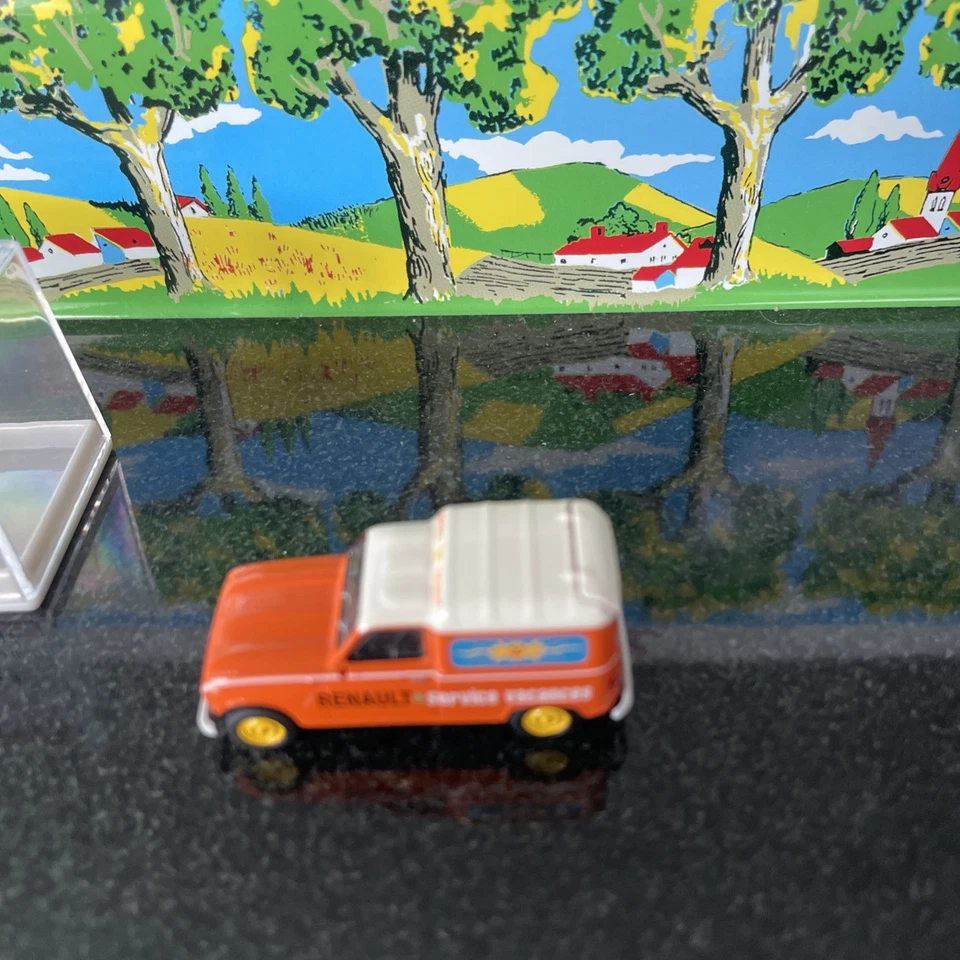 Renault 4 Fourgonnette Renault Service Vacances . Brekina . 1/87 . État Neuf - Photo 4/4