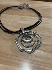 Premier Designs Jewelry Pendant Round Antiqued Silver Swirl Design Magnetic Bale
