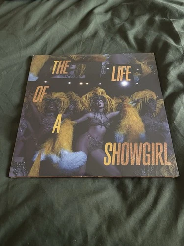 Taylor Swift - The Life of a Showgirl - Lovely Bouquet Golden Vinyl Edition