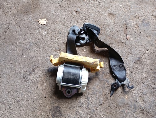 BMW 1 E87 33059848 Sicherheitsgurt vorne links 1.60 Petrol 90kw 2008 26846661