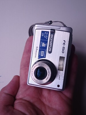 Olympus FE-150 5.0 MP 3X Optical Zoom Digital Camera Silver 512 MB