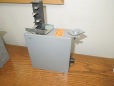 StarLine Busway Tap Box DC225E12-15-L520C-4 20A 1p 240V Fusible Black Used