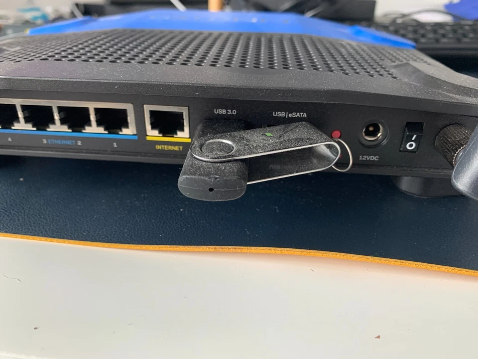 Linksys wrt1900acs Dual-Band Wi-Fi Router with Ultra Fast 1.6GHz CPU /w OpenWRT - Image 2 of 4