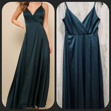 LULUS Emerald Green Ode to Love Satin Maxi Dress**V Neck Size SMALL**NWOT**