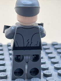 Lego Imperial Officer 75055 Captain - Commander Star Wars Minifigure