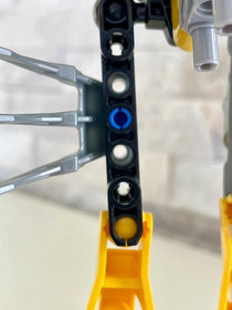 Bionicle Mistika Set of : 8688, 8689, 8690, 8694, 8695, 8696 + Manual & Canister