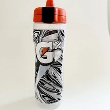 Gatorade Gx Refillable Squeeze Bottle bottle 30 oz. Black White Gray Silver