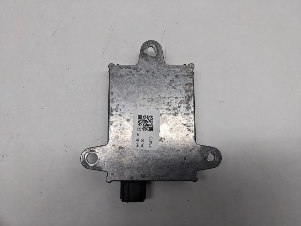 Módulo de radar sensor punto ciego Lexus RX350 RX450h 2013-2015 88162-0E010 Foto 3 de 4