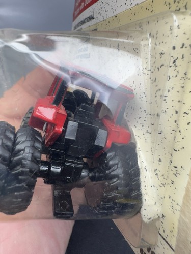 Ertl 1/64 Magnum Farm Show 1990 Amana IA 1/64 Case Int'l 7140 MFD #626FA - Picture 3 of 5