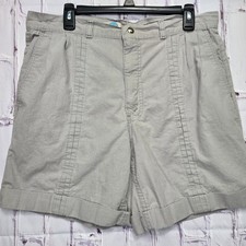 Vintage Levi Strauss SF Cal Mens Gray Pleated Cuffed Shorts Made in USA Size 36