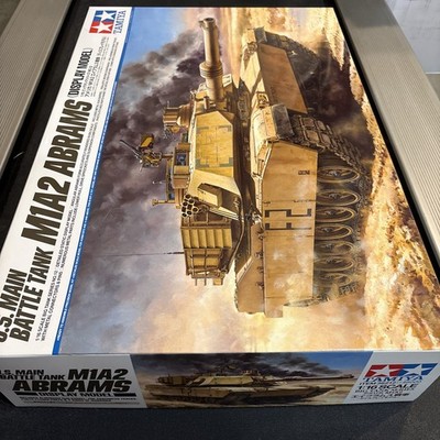 TAMIYA 1:16 M1A2 Abrams Main Battle Tank (Display Model) NEW 36212