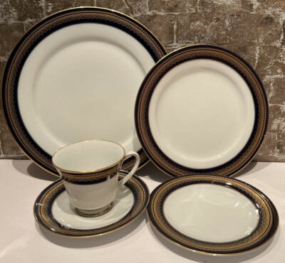 Legacy Vienna  5place setting
