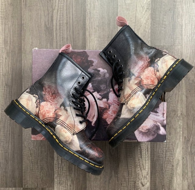 lie.online dr martens