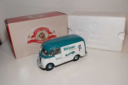 A49 1:25 FIRST GEAR INTERNATIONAL METRO VAN THE YANOW COMPANIES 60 ANNI MIB - Foto 2 di 16