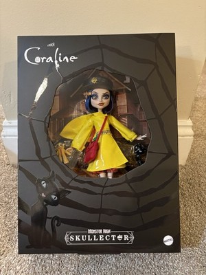 Monster High Skullector Coraline Doll 2026 Mattel NEW IN BOX Yellow Rain Coat